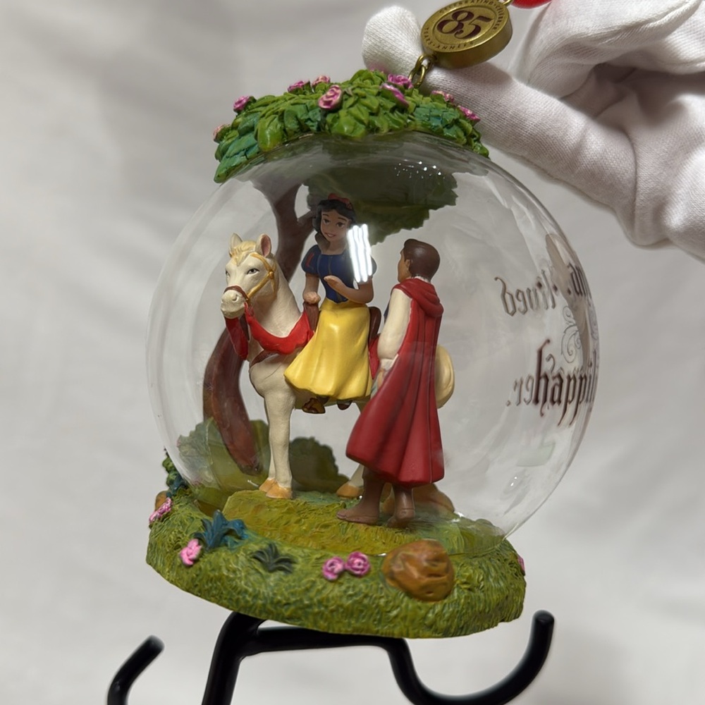 Disney Snow White and the Seven Dwarfs Sketchbook Ornament